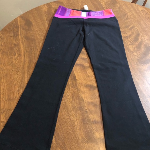 Ivivva girls 12 yoga pants. Great condition - Picture 2 of 3